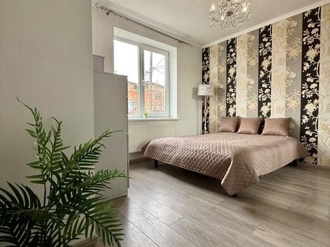 будинок за адресою Головна