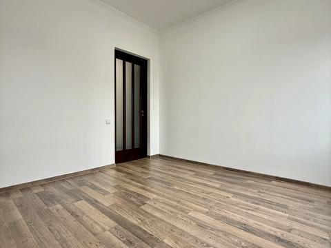 будинок за адресою Головна