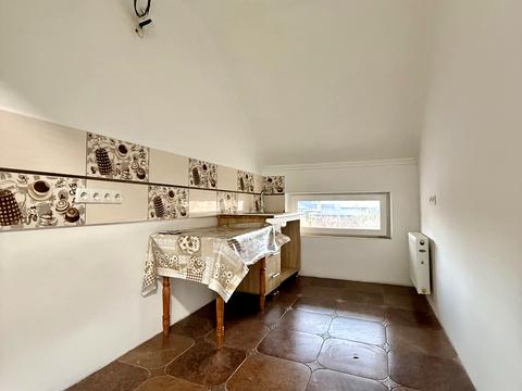 будинок за адресою Головна