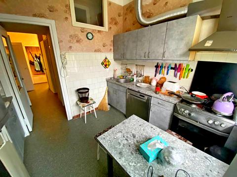 квартира за адресою Івана Світличного вул. (Петровського), 4