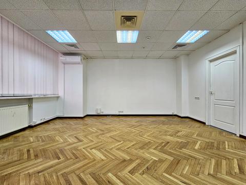 комерційна за адресою Богдана Хмельницького вул., 55