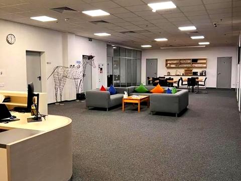 комерційна за адресою Верхній Вал вул., 10