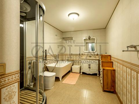 будинок за адресою Анатолія Солов'яненка вул.