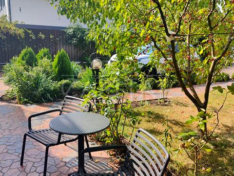 будинок за адресою Центральна вул., 21-Б