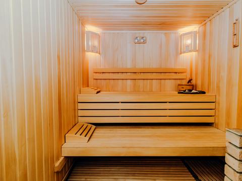 будинок за адресою с. Лісники, Сонячна вул.