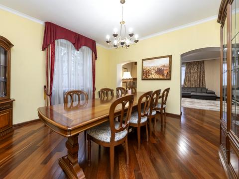 будинок за адресою Залужна вул.