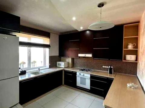 квартира за адресою Академіка Амосова вул., 6