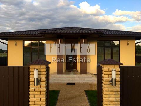 будинок за адресою Набережна вул.