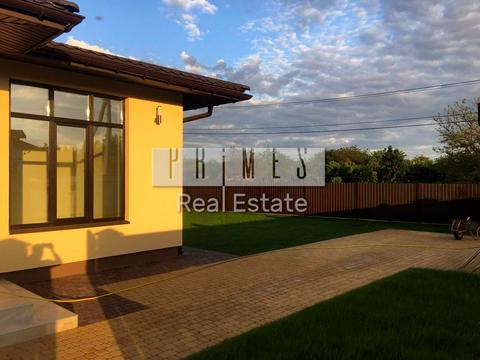 будинок за адресою Набережна вул.