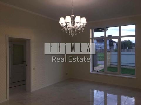 будинок за адресою Набережна вул.