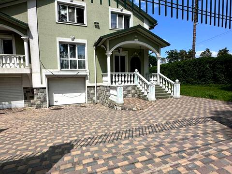 будинок за адресою Мрії вул.