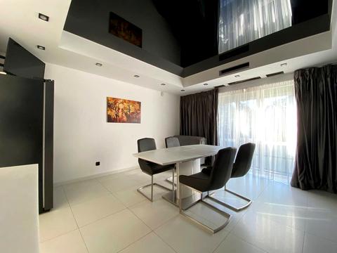 будинок за адресою Мрії вул.