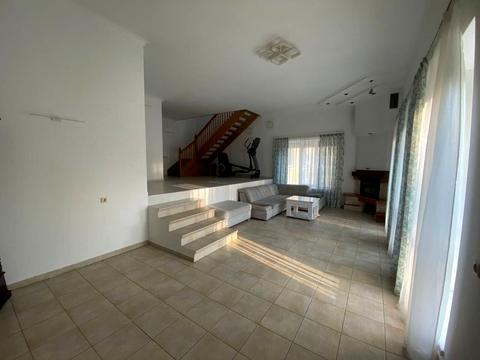 будинок за адресою Мрії вул.