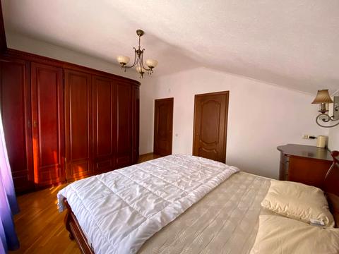 будинок за адресою Мрії вул.