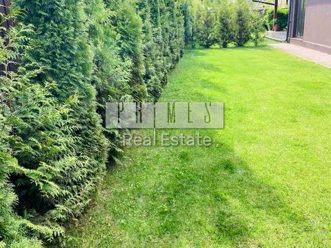 будинок за адресою Першотравнева вул.