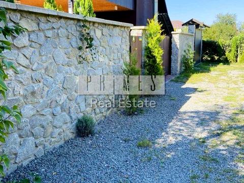 будинок за адресою Першотравнева вул.