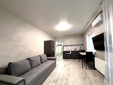 квартира за адресою Михайла Максимовича вул. (Онуфрія Трутенка), 28-Е