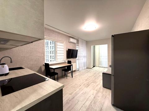 квартира за адресою Михайла Максимовича вул. (Онуфрія Трутенка), 28-Е