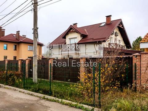 будинок за адресою Центральна вул.