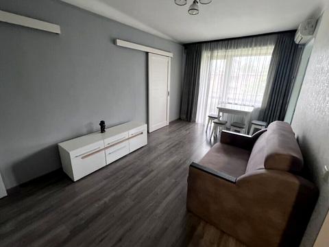 квартира за адресою Гетьмана Кирила Розумовського вул. (Миколи Краснова), 8