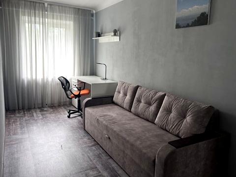 квартира за адресою Гетьмана Кирила Розумовського вул. (Миколи Краснова), 8