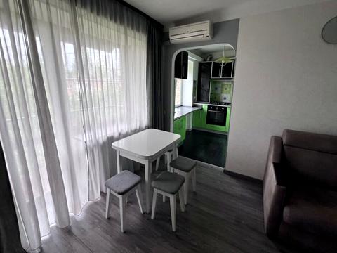 квартира за адресою Гетьмана Кирила Розумовського вул. (Миколи Краснова), 8