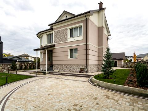 будинок за адресою Шкільна