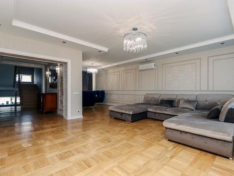 будинок за адресою Шкільна