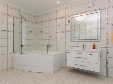 будинок за адресою Шкільна