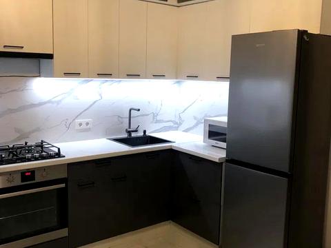 будинок за адресою Шкільна