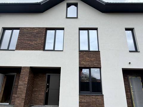 будинок за адресою Центральна вул. (Чапаєва), 37-А