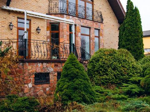 будинок за адресою Лісники