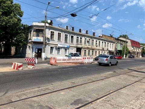 комерційна за адресою Мельницька вул., 8