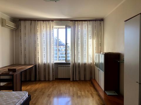 квартира за адресою Старонаводницька вул., 8-Б