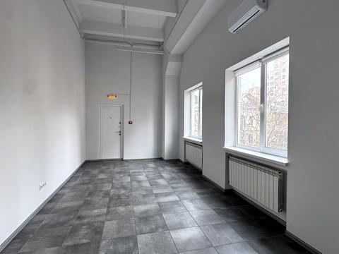 коммерческая по адресу Князей Острожских ул. (Московська), 23