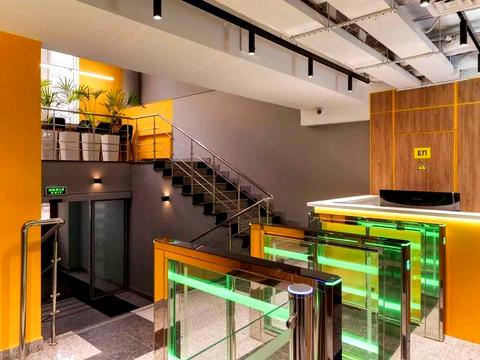 комерційна за адресою Боричів Тік вул., 35в