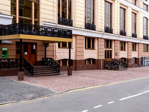 комерційна за адресою Боричів Тік вул., 35в