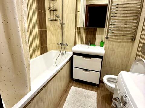 квартира по адресу Александра Попова ул., 3