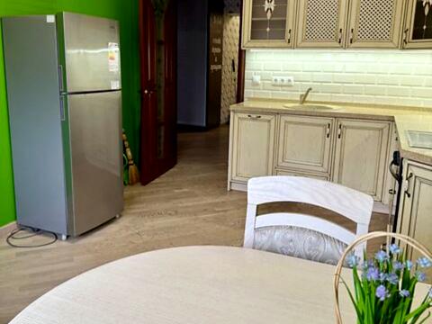 квартира по адресу Александра Попова ул., 3