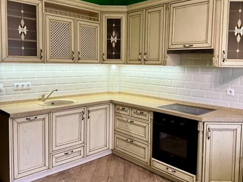 квартира по адресу Александра Попова ул., 3