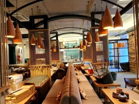 комерційна за адресою Приморський бульв., 7