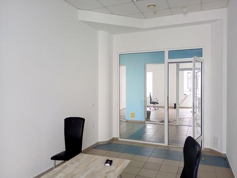 комерційна за адресою площа Ринок, 1