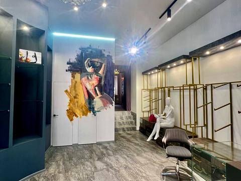 комерційна за адресою Чернишевська вул., 77