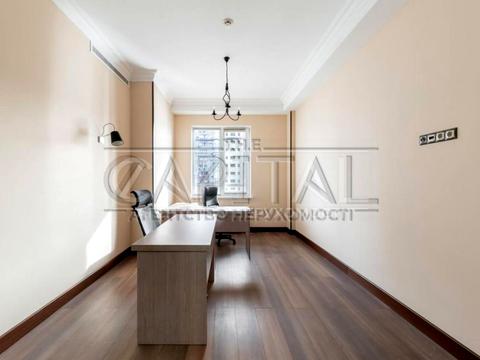 комерційна за адресою Казарменна вул. (Григорія Андрющенка), 4-Г