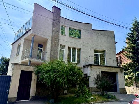 будинок за адресою Дмитра Дорошенка вул. (Чигоріна)