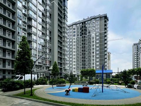 квартира за адресою Леоніда Бірюкова бульв., 2-А