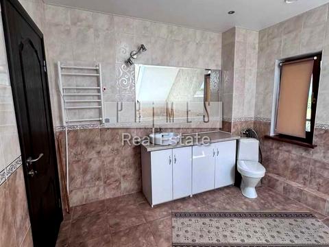 дом по адресу Грушевського вул.