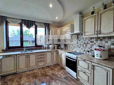 дом по адресу Грушевського вул.