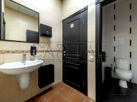 комерційна за адресою Січових Стрільців вул. (Артема), 50