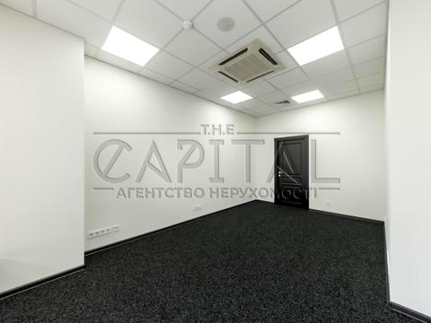 комерційна за адресою Січових Стрільців вул. (Артема), 50